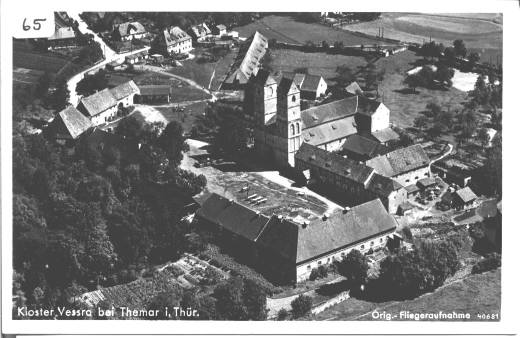 kloster_vessra_1940er_museum_luftaufnahme_001.jpg