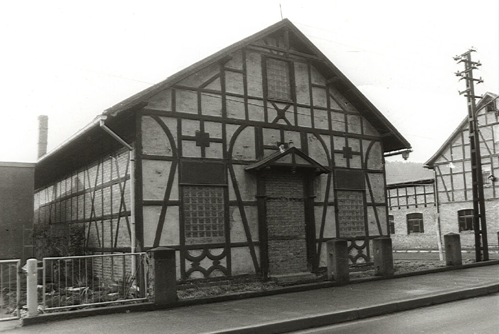 themar_1990er_alte_turnhalle_003.jpg